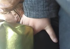 لوله کش لوله های مادران جوراب ساق چند کانال سکسی بلند را پاک می کند