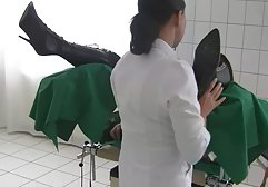 نوجوان بزرگی از ماشین را شبکه سکسی جدید می شست